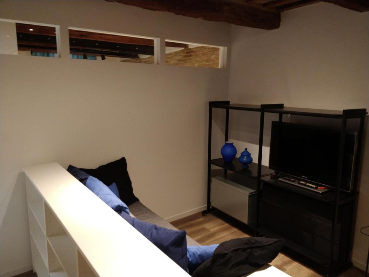 Isi Guesthouse 29 Iesi Ngoại thất bức ảnh